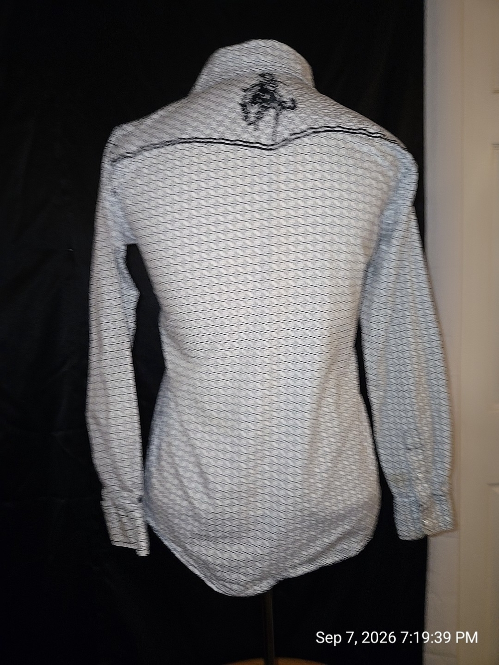 Men's Long Sleeve Button-Up Shirt in White with Geometric Print - Picture 2 of 7
